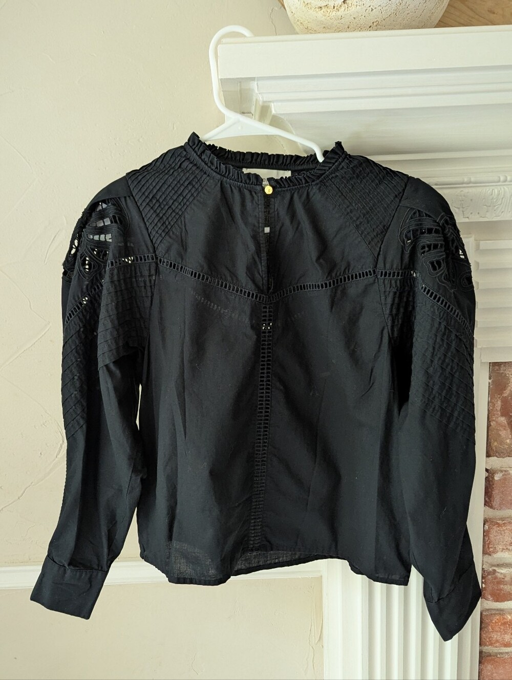 Berenice Paris | Eyelet Lace Puff Sleeve Blouse